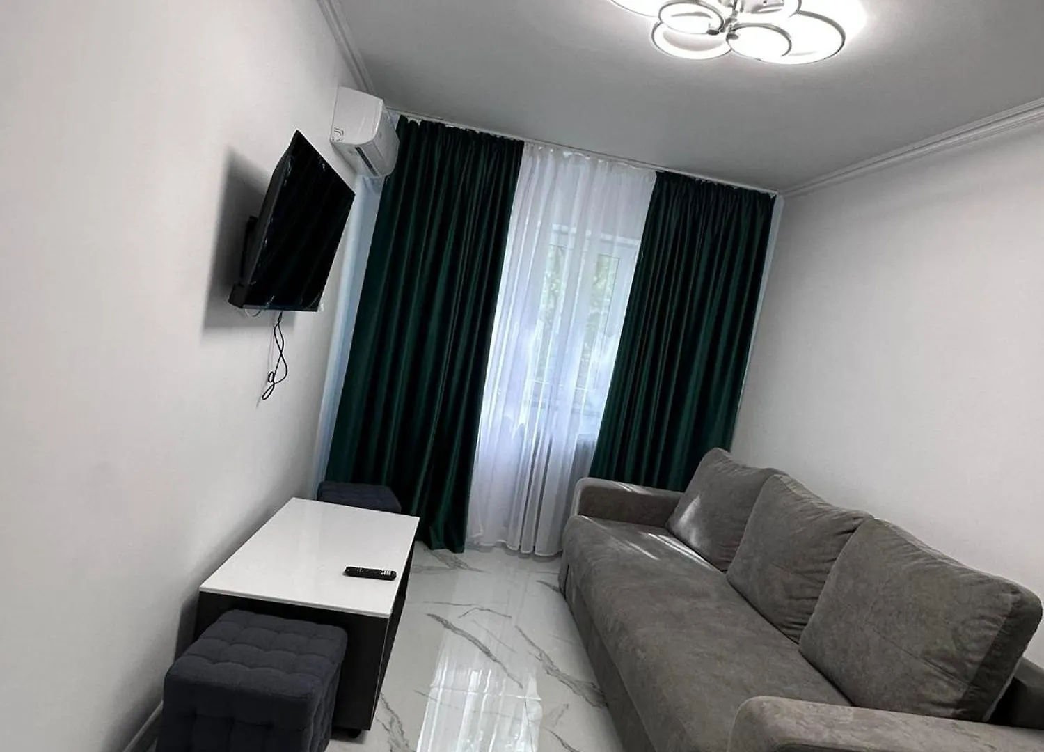 Apartment Apartament 3 Camere Trapezului Bucharest